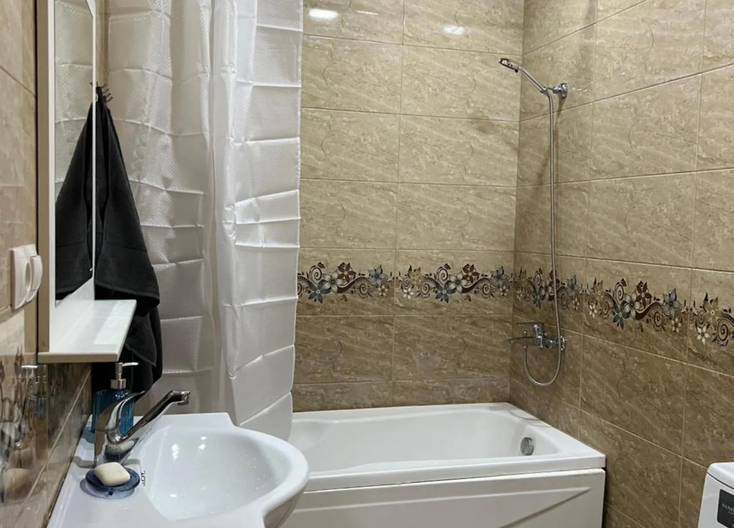 Spacious Apartment With 2 Balconies Tbilisi